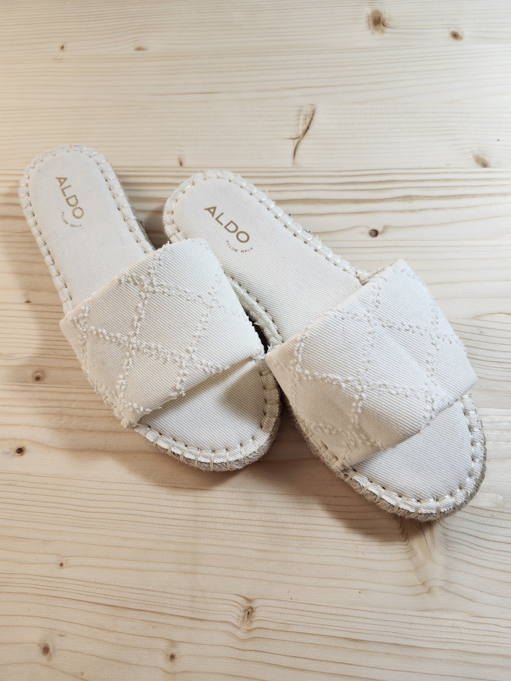 Aldo Erirene Off White Quilted Slide Sandals Women's 5